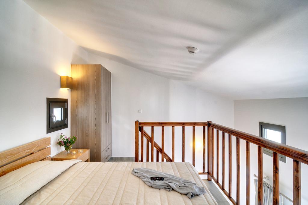 Myrtos Mare Suites Eksteriør bilde