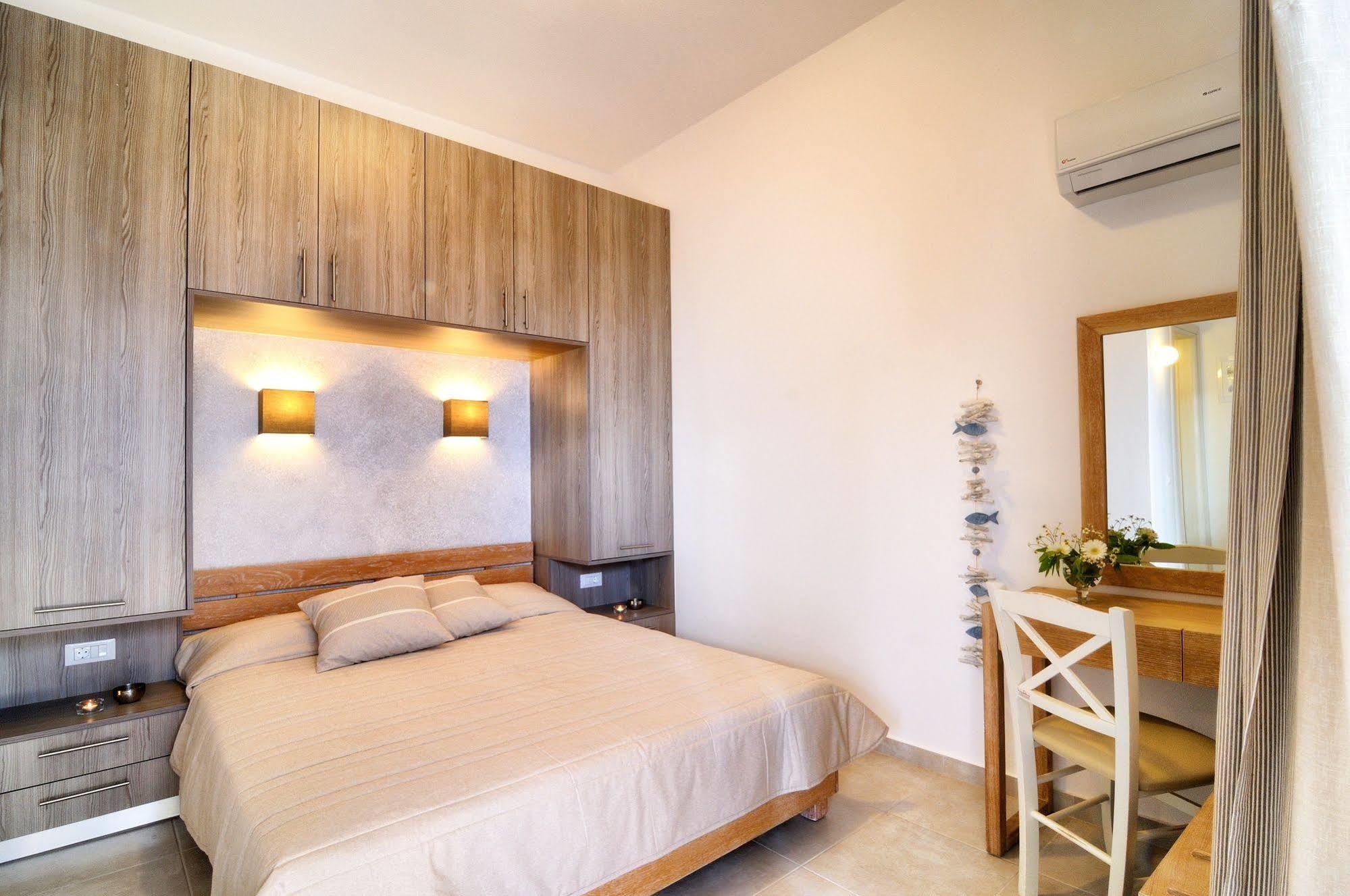 Myrtos Mare Suites Eksteriør bilde