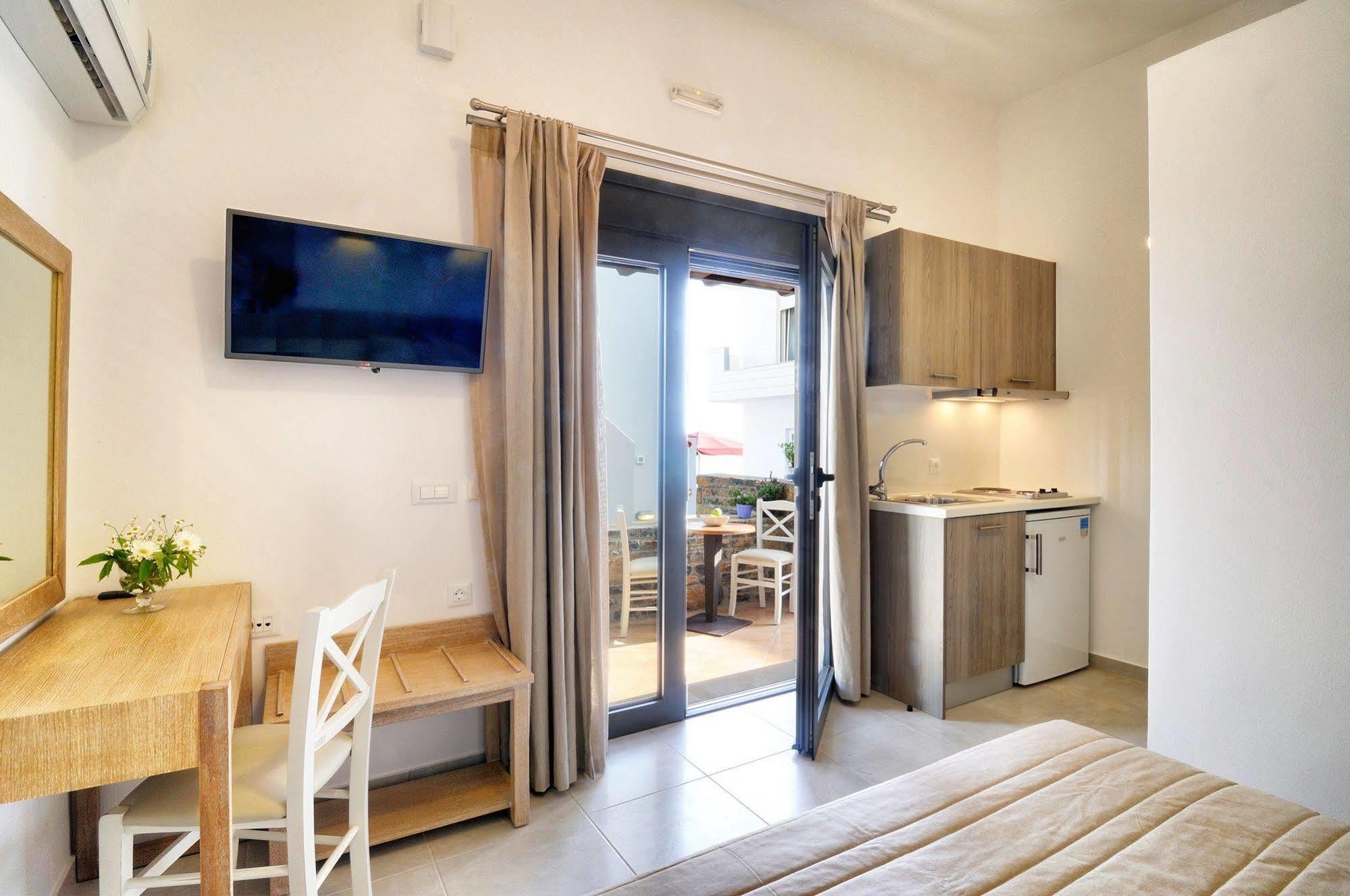 Myrtos Mare Suites Eksteriør bilde
