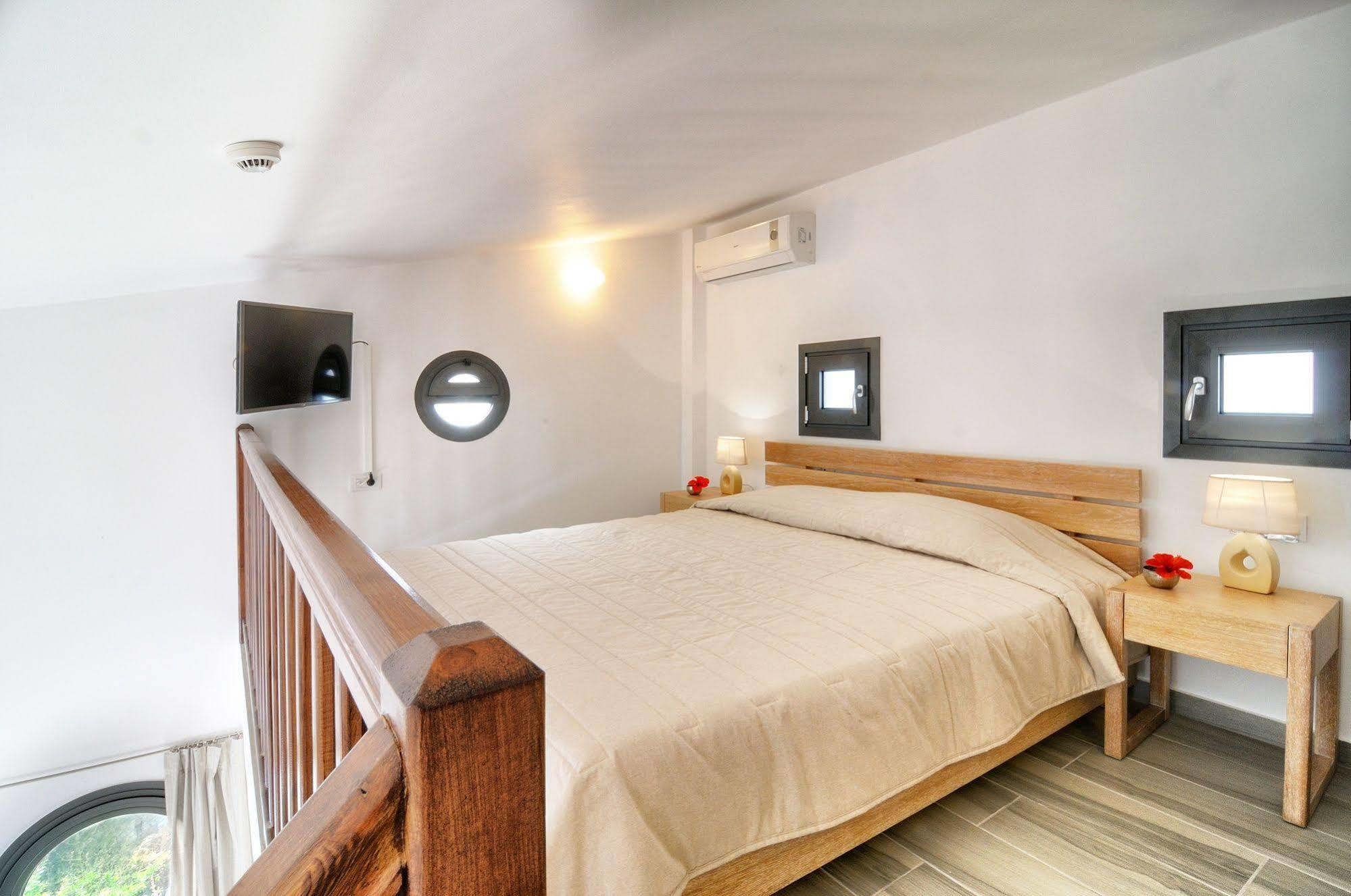 Myrtos Mare Suites Eksteriør bilde